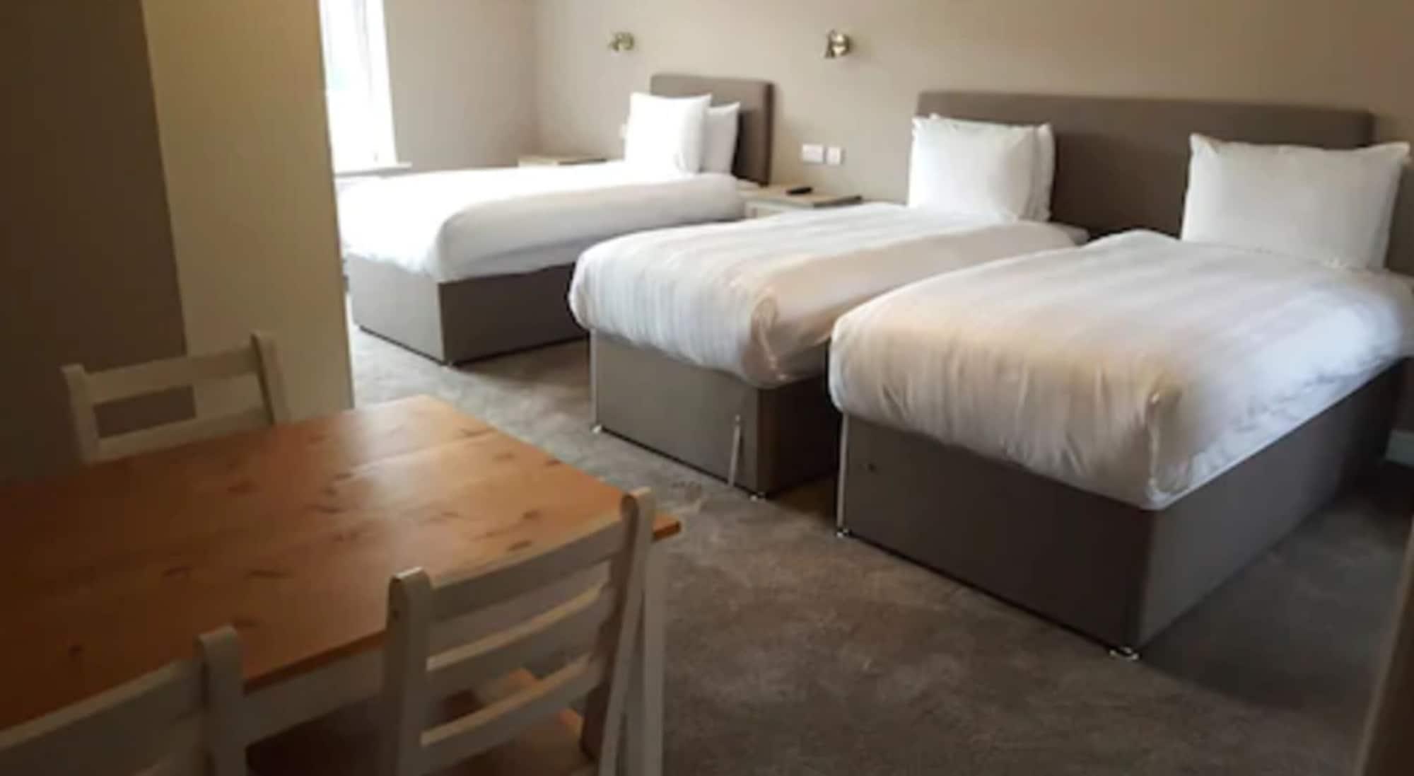 Rye Court Hotel High Wycombe Esterno foto