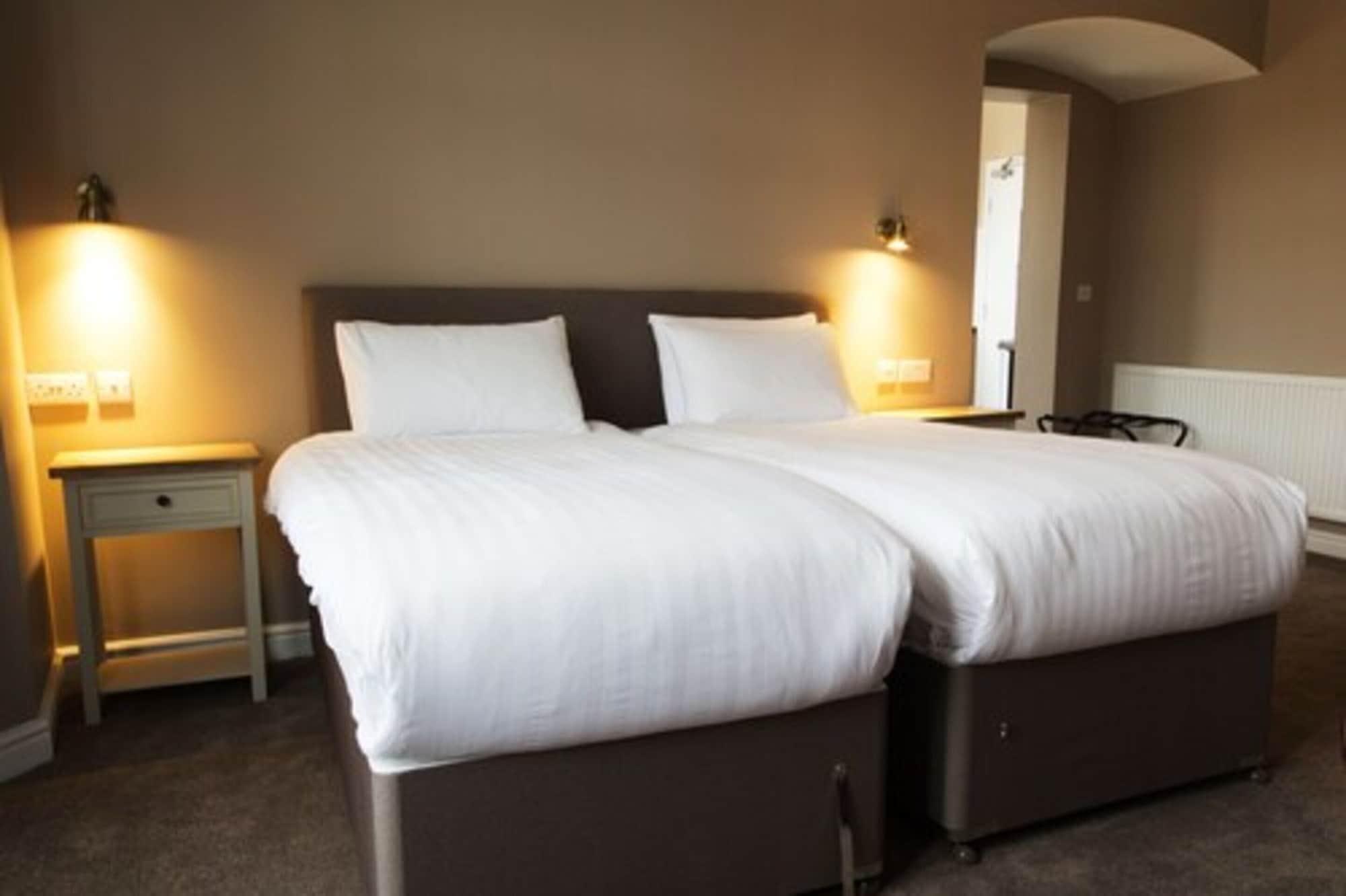 Rye Court Hotel High Wycombe Esterno foto